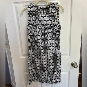 BANANA REPUBLIC Dress Navy white Geo Print Sheath Rear Zip Back Ponte size 4
